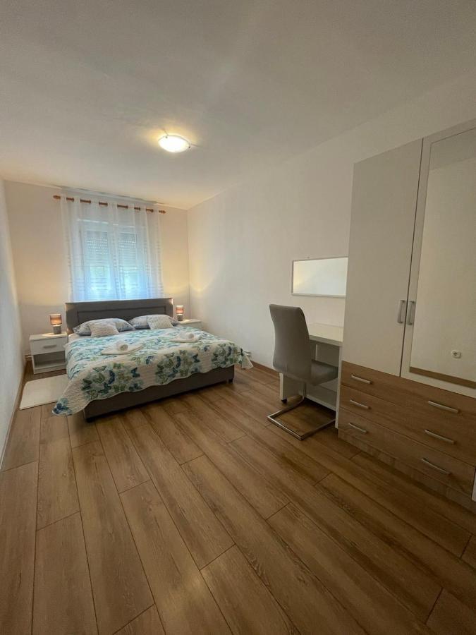 Appartement Apartman Blazevic à Poreč Extérieur photo